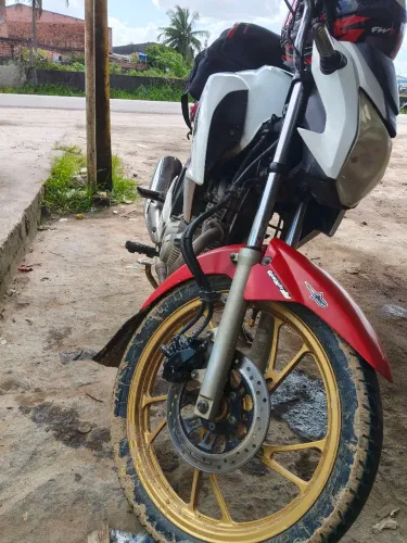 Cuida pra trocar em carro , vendo tambem 13.000$ em dia no meu nome