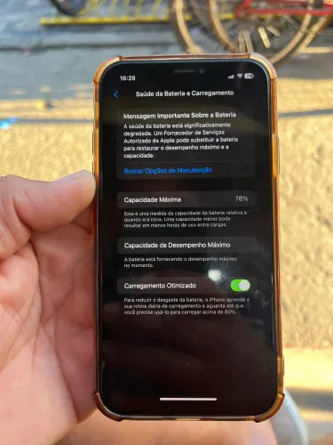 iPhone XR black 64 gigas 