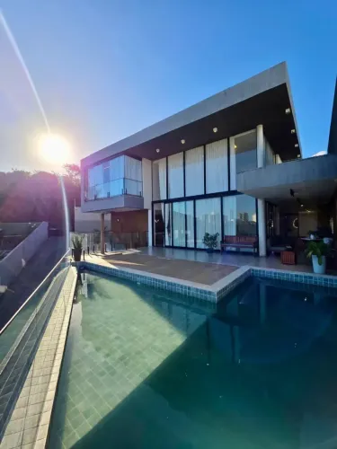 Casa a venda em Patamares com 4 suites piscina e area gourmet no Colina E