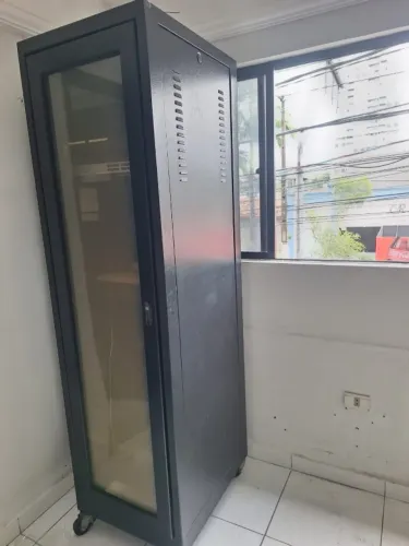 RACK PARA SERVIDOR 