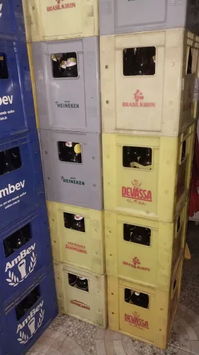 Vendo grades de cerveja litrão