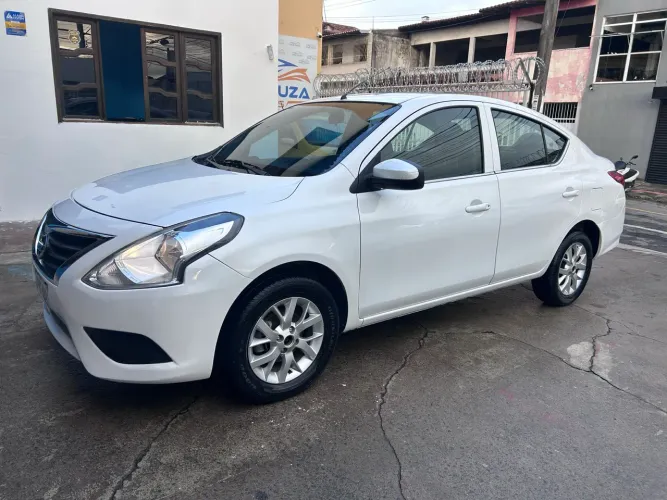 Nissan Versa SV 1.6 16V Flexstart 4P Aut. 2017