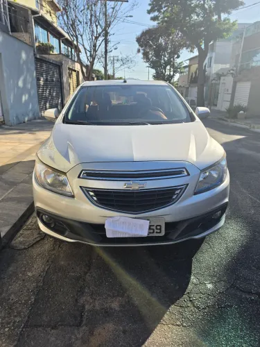 Chevrolet Onix Hatch LTZ 1.4 8V Flex Power Mec. 4P 2014