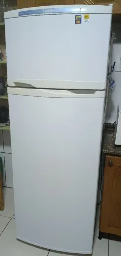 Vendo geladeira Consul