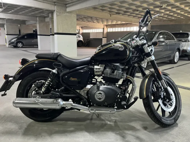 Royal Enfield Super Meteor Nova