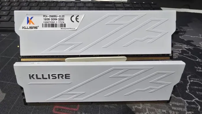 *Memória RAM KLLISRE DDR4 1600MHz 32Gb (2x16Gb) UDIMM CL22*