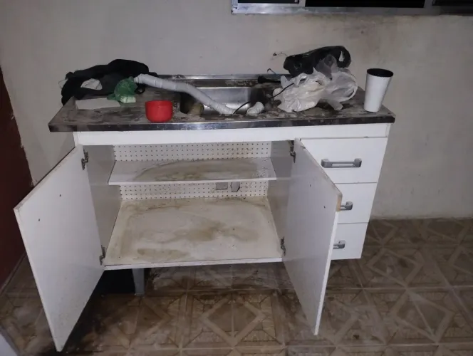 Cabinete com pia 