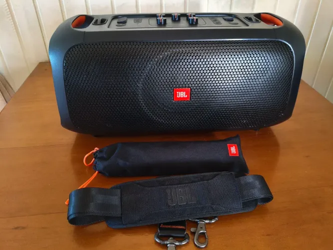 Caixa JBL partybox on-the-go 