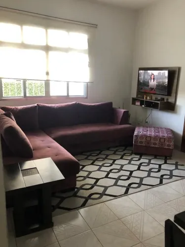 Sofa Vinho em perfeito estado