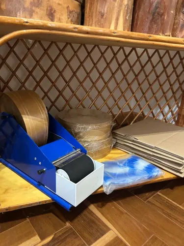 Suporte para fita gomada 