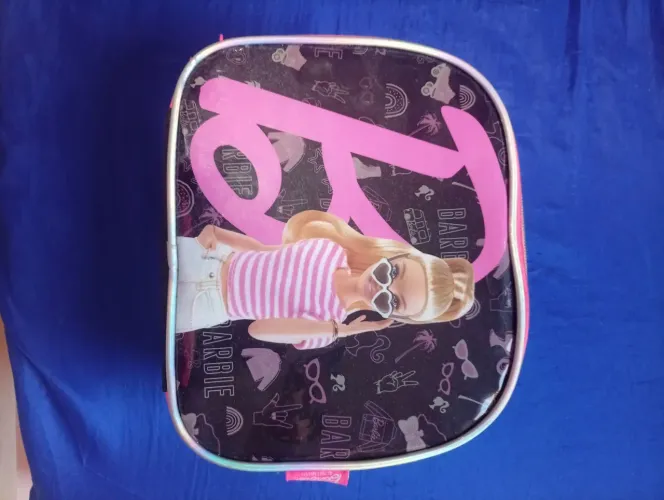 Lancheira térmica da Barbie