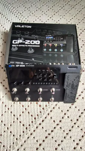 Valeton GP 200 nova - TROCO POR TECLADO DE MAIOR VALOR.