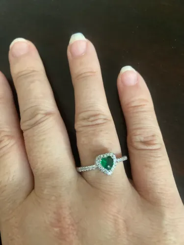 Anel prateado coração verde inspiração Swarovski Vivara life pandora