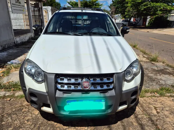 Fiat Strada Adventure 1.8/ 1.8 Locker Flex CE 2012