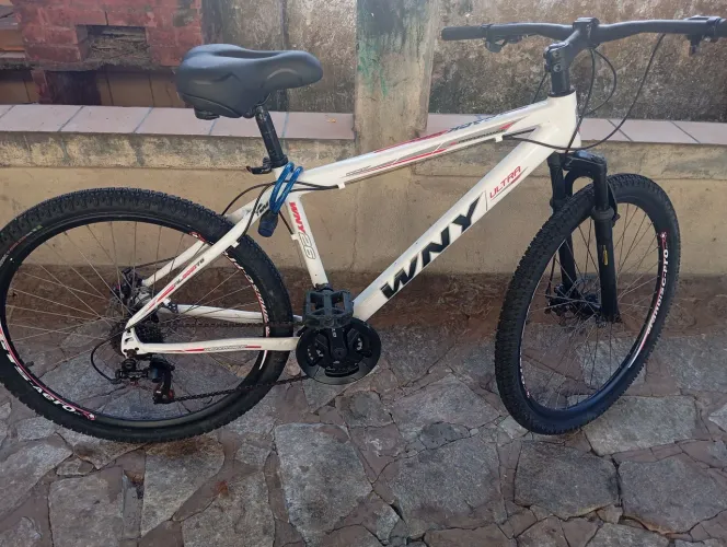 BIKE WNY ARO 26 SEMI NOVA R$ 700,00 VALOR NEGOCIÁVEL