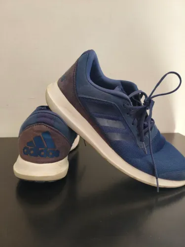 Tênis Adidas original número 40