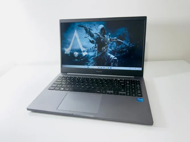 Notebook Samsung Book I5-11th-8GB Ram-SSD 256GB NVME-Tela 15.6 FHD