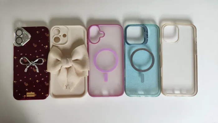 5 capinhas iPhone 16 plus 