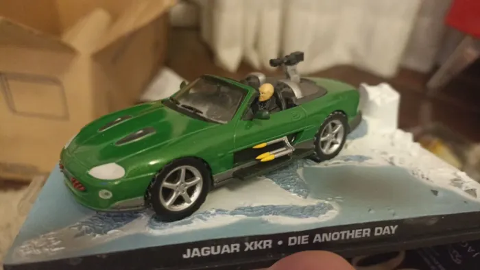 Coleção Carro 007 filme 10 peças 
