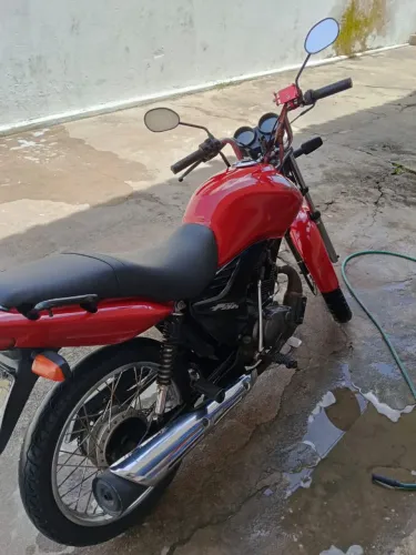 moto bem conservada 