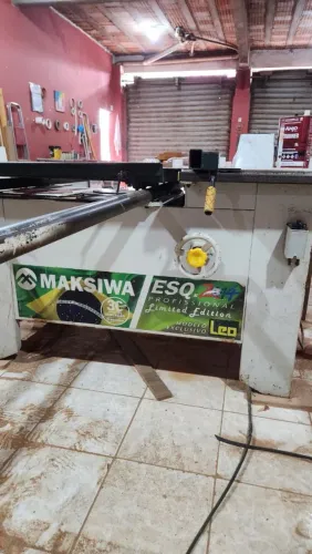 Esquadrejadeira