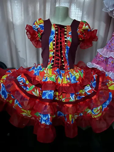 Vestidos de quadrilha, vestem de 8 a 12 anos