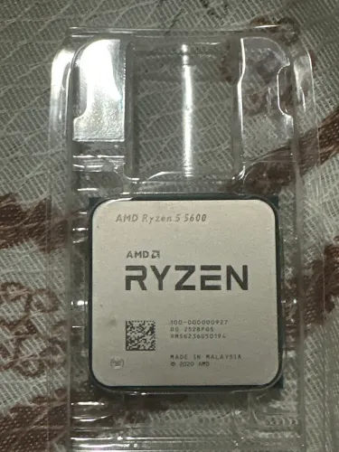 Processador Ryzen 5 5600 - Novo