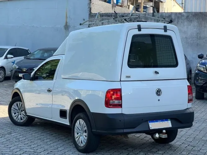 Aluguel Semanal Saveiro Furgão Baú - Perfeita para Entregas e Serviços