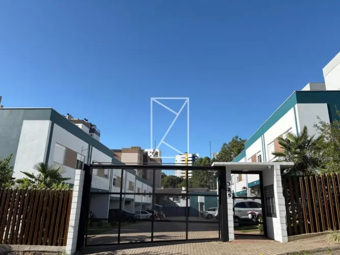 DESTAK IMÓVEIS vende: Lindo sobrado mobiliado em conjunto residencial