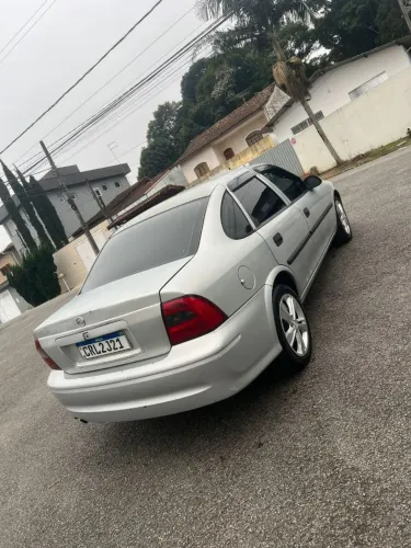 Chevrolet Vectra GL 2.2 / 2.0 MPFI 2000