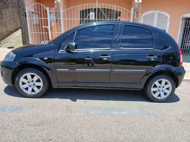 Citroen C3 GLX 1.4/ GLX Sonora 1.4 Flex 8V 5P 2012