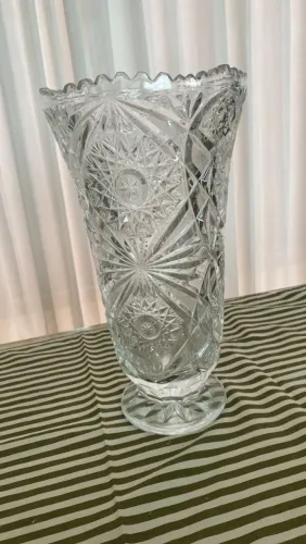 Vaso de cristal lapidado