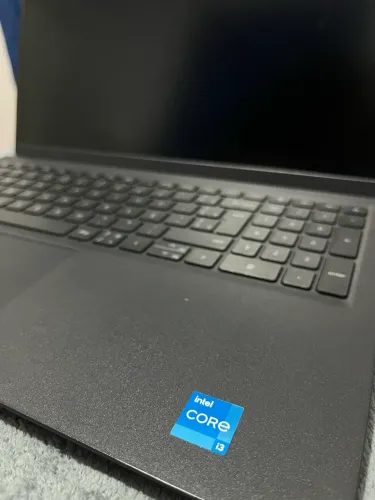 Notebook Dell Inspiron 15 3520 - Intel Core i3 12ª Geração | 16GB RAM | SSD