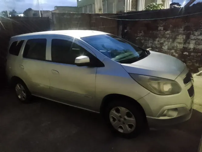 Chevrolet Spin LT 1.8 8V Econo.flex 5P Mec. 2015