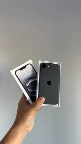 Apple iPhone 16e