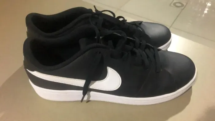 Tênis Nike, Preto e Branco Numero 44 masculino original