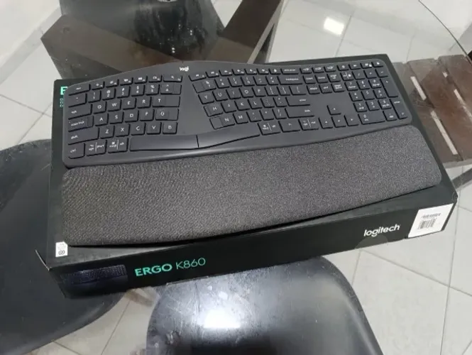 Teclado ERGO Logitech K860
