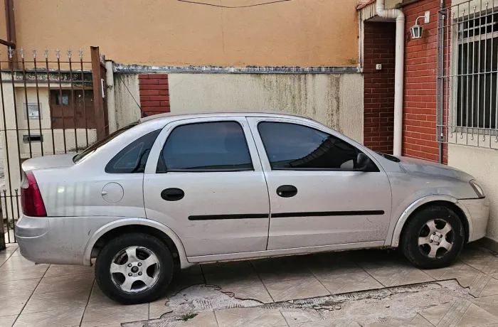 Chevrolet Corsa Sedan 1.0 MPFI 8V 71cv 4P 2002