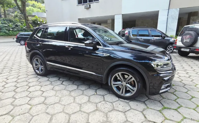 Volkswagen Tiguan Allspac R-line 350 TSI 2.0 4X4 2019