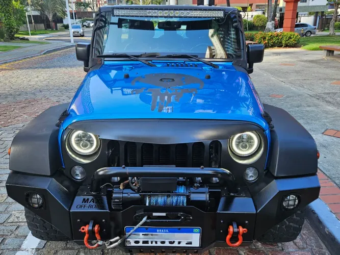 Jeep Wrangler Unlimited Sport 3.6 V6 284cv 4P 2014