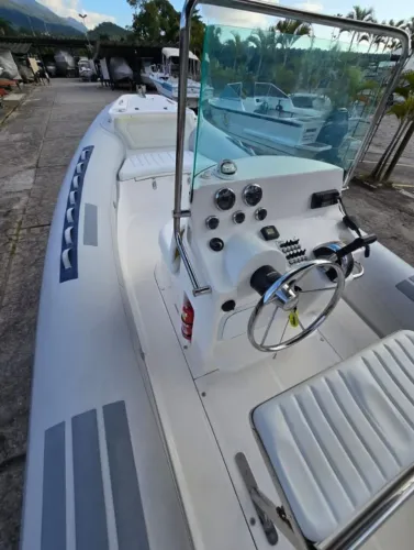 Console e banco flexboat SR620