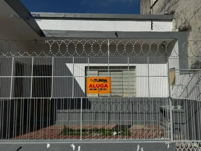 Casa com 2 dormitórios para alugar de 91 m² no Centro em Atibaia/SP - CA6098