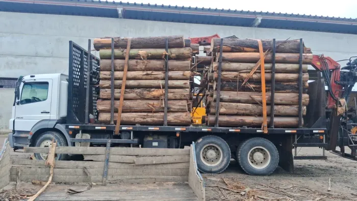 Vende-se Carroceria