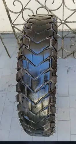 Pneu aro 17  Traseiro/Bros 110/90/17  Pirelli 