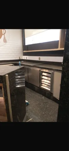 Balcão refrigerado em aço inox escovado 220 w