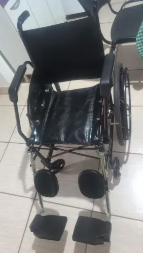 Cadeira de rodas 450 Reais