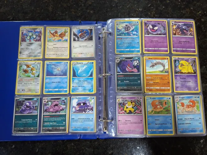 Cartas Pokemon Coleção Pasta com 822 cartas sem repetição (cartas normais)