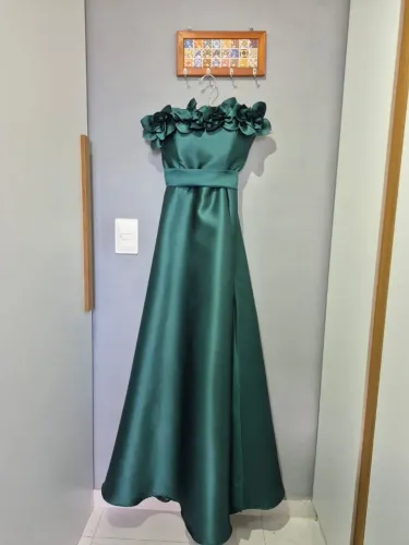 Vestido de Formatura Verde Esmeralda + Bolsa *usado apenas 1 vez*