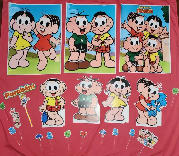 Painel Turma da Mônica 3 + displays de mesa 4 + topperes para doces