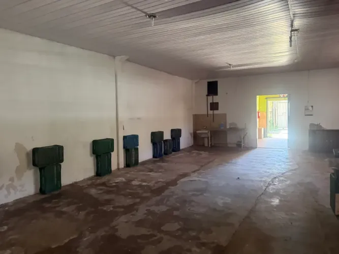 Imóvel para aluguel com 135 metros quadrados em Barigui - Araucária - PR